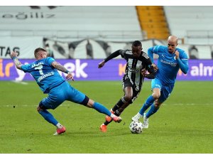 Süper Lig: Beşiktaş: 0 - BB Erzurumspor: 0 (İlk yarı)