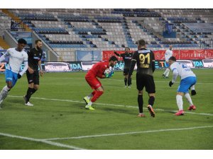 Süper Lig: BB Erzurumspor: 1 - Y. Denizlispor: 2 (Maç sonucu)