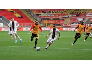 Göztepe, Fatih Karagümrük ile 1-1 berabere kaldı