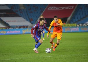 Galatasaray, Trabzonspor’u 2-0 mağlup etti