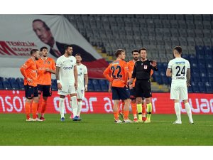 Süper Lig: Başakşehir: 0 - Kasımpaşa: 0 (Maç devam ediyor)