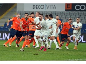 Süper Lig: Medipol Başakşehir: 2 - Kasımpaşa: 2 (Maç sonucu)