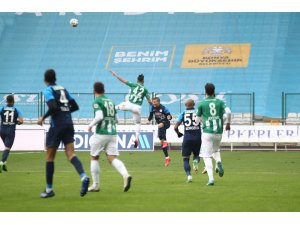 Konyaspor: 1 - Çaykur Rizespor: 0 (İlk yarı)