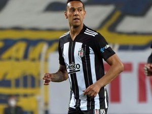 Beşiktaş’ta Josef de Souza idmana çıktı