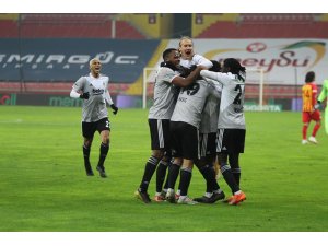 Süper Lig: Kayserispor: 0 - Beşiktaş: 2 (Maç sonucu)