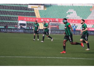 Denizlispor: 0 - HK Kayserispor: 1 (Maç devam ediyor)