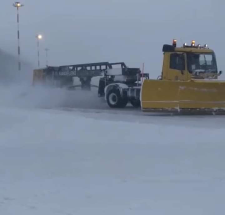 Ağrı Ahmed’i Hani Havalimanı’nda soğuk hava ve buzla mücadele sürüyor