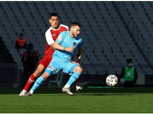 Süper Lig: Karagümrük: 0 - Gaziantep FK: 0 (İlk yarı)