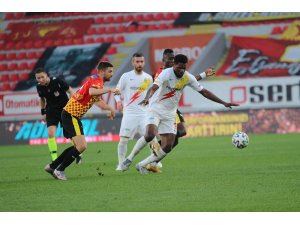 Göztepe, sahasında Yeni Malatyaspor ile 2-2 berabere kaldı