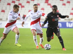 Sivasspor ile Antalyaspor yarı final için mücadele edecek