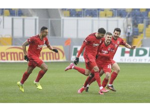 Süper Lig: Gençlerbirliği: 0 – Beşiktaş: 1 (İlk yarı)