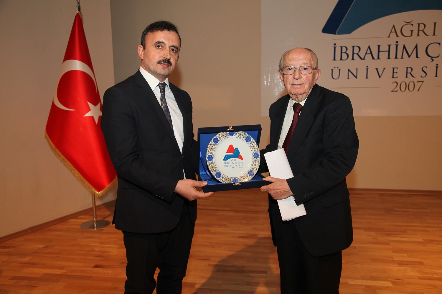 AİÇÜ’de “Milletin Sesi Mehmet Akif Ersoy ve İstiklal Marşımız” konferansı
