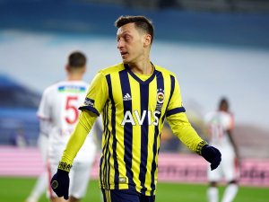 Süper Lig: Fenerbahçe: 0 - Göztepe: 1 (Maç devam ediyor)