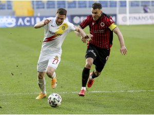 Gençlerbirliği, sahasında karşılaştığı Yeni Malatyaspor ile 1-1 berabere kaldı