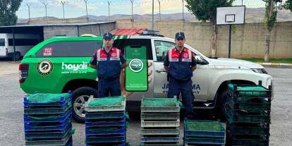 Ağrı'da 300 kilogram canlı kurbağa ele geçirildi