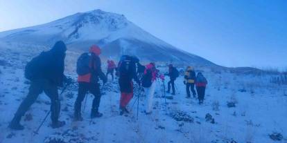 Ağrı Dağı bu kez de Cumhuriyet coşkusunu yaşadı