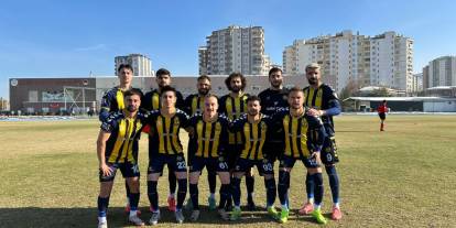 Ağrıspor zirveye doğru