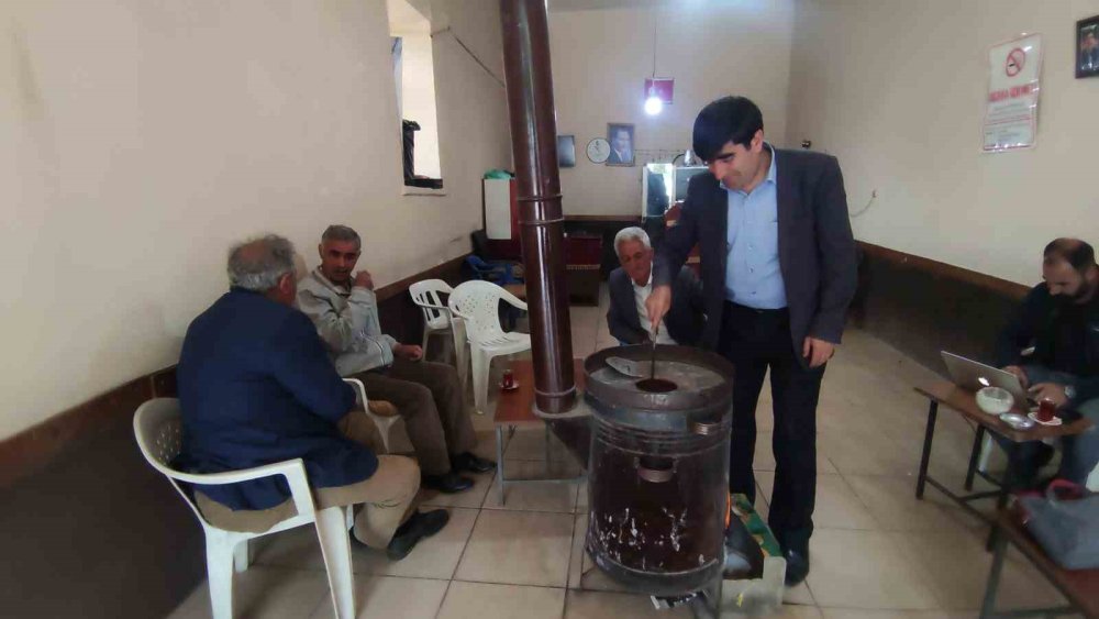 Bahar gelmesine rağmen Van'da sobalar yanmaya devam ediyor