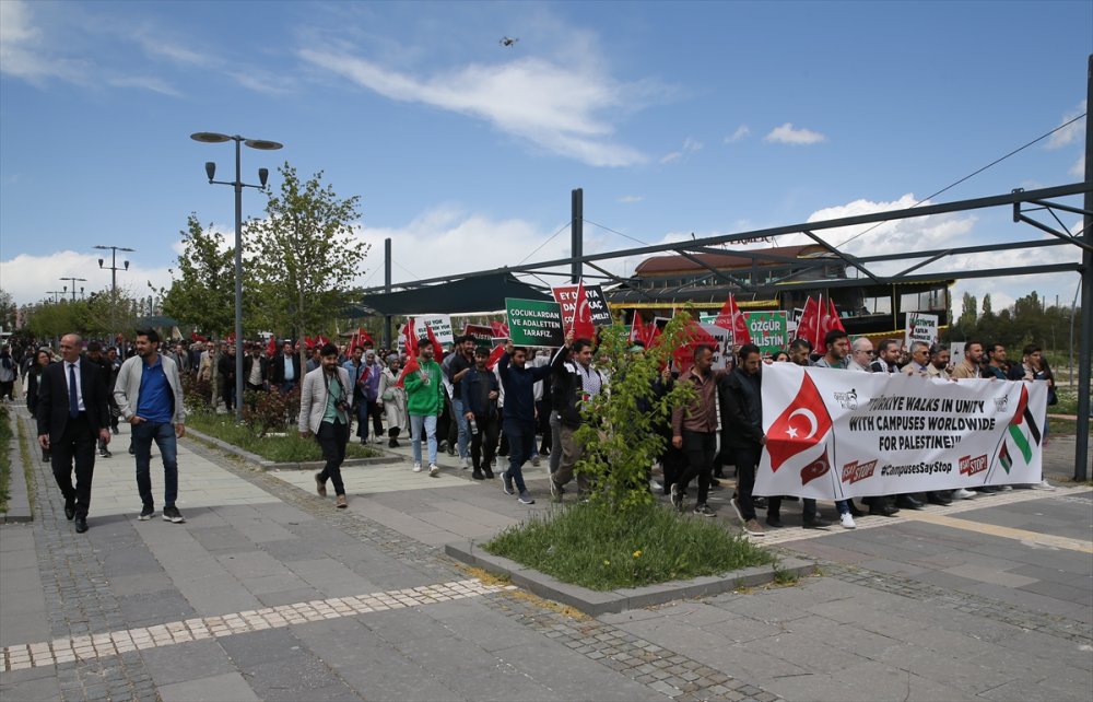 Van'da İsrail'in saldırıları protesto edildi