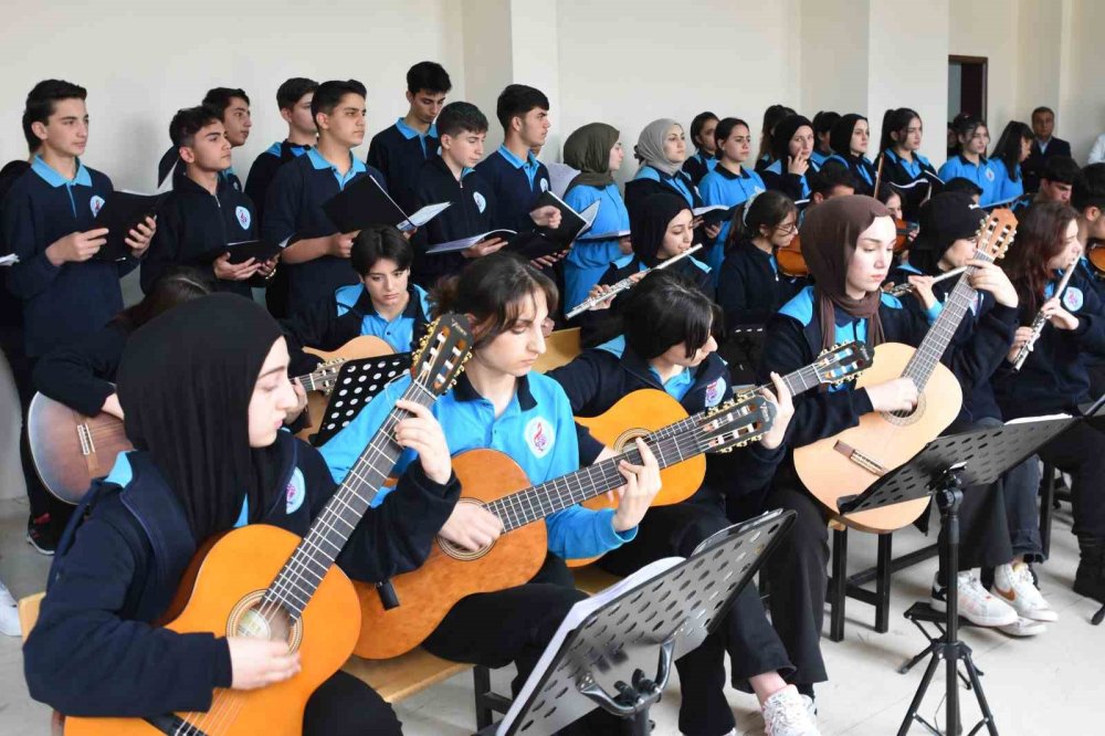 Bitlisli öğrenciler konservatuvara hazırlanıyor