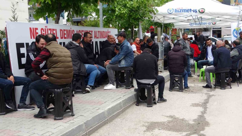 Van’da işten çıkarılan belediye işçileri eylemlerini sürdürüyor