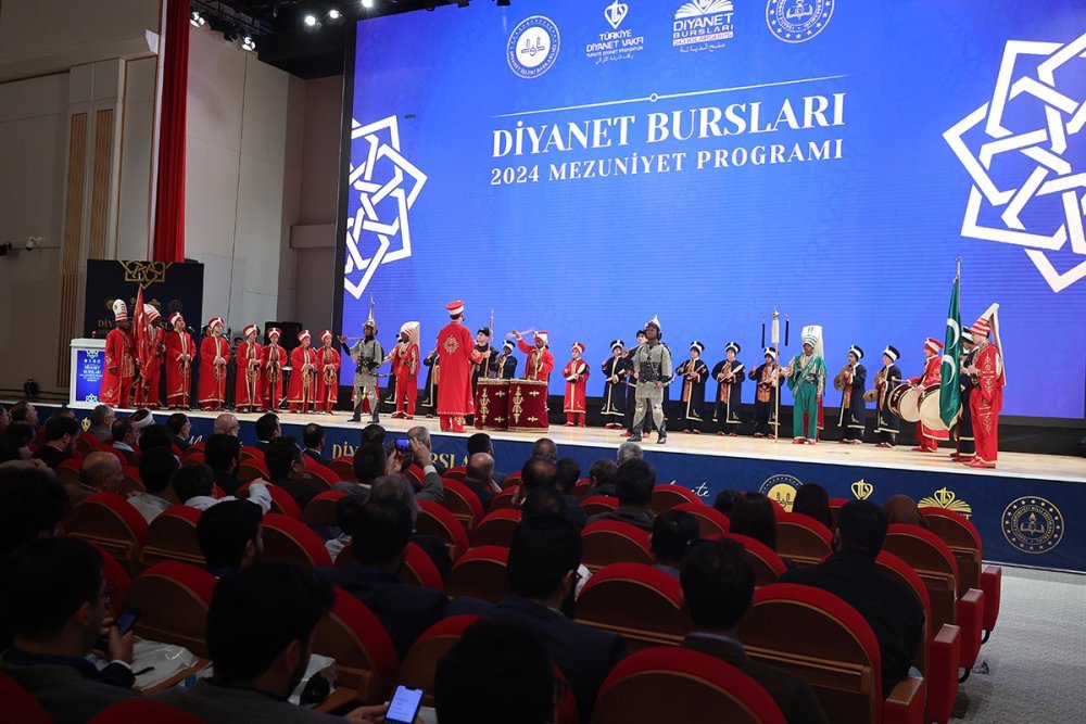 Diyanet İşleri Bakanı Erbaş: "İslam, dünyayı iyileştirmek için gönderilen bir ilaçtır"