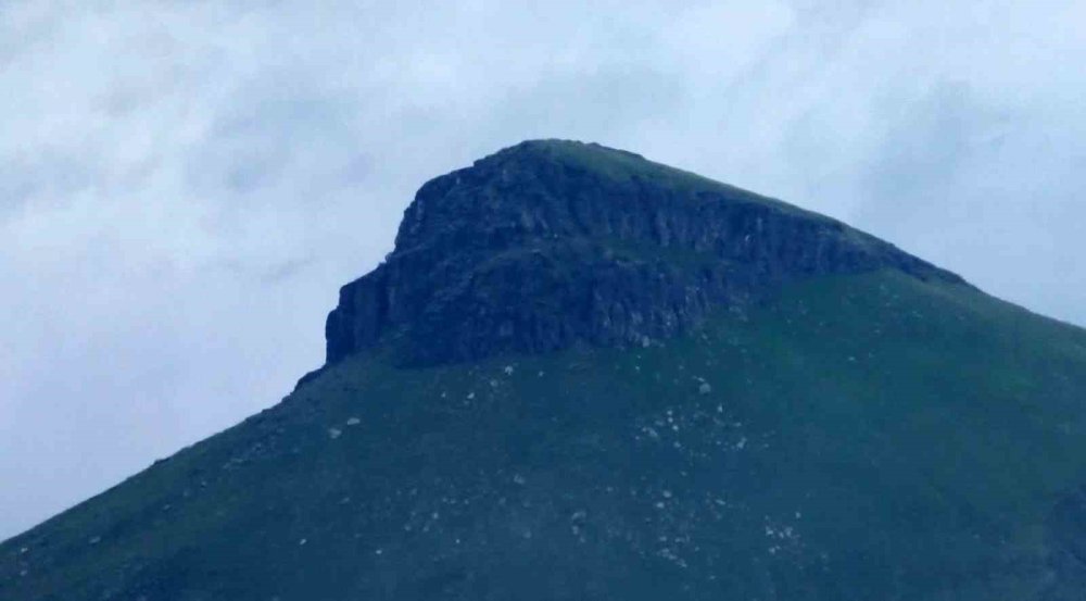 Kars’ta King Kong’un kafasına benzeyen dağ