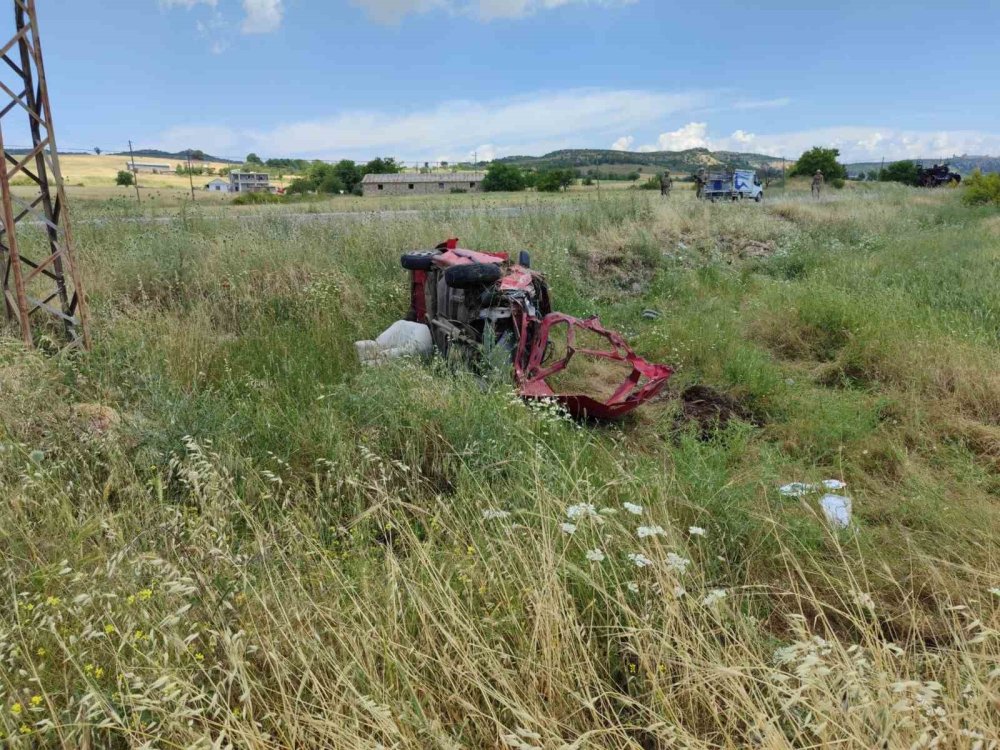 Diyarbakır’da feci kaza: 1 ölü, 2 ağır yaralı