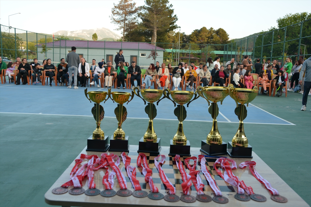 aa-20240528-34711366-34711359-tatvanda-tenis-turnuvasi-duzenlendi.jpg