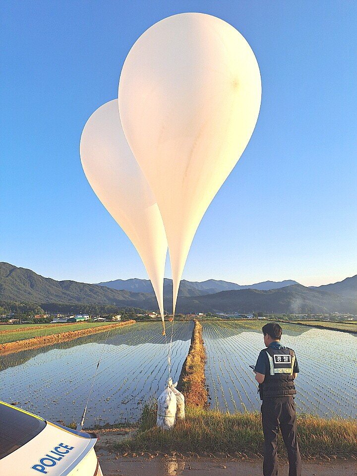 Kuzey Kore’den Güney Kore’ye çöp taşıyan 600 balon daha