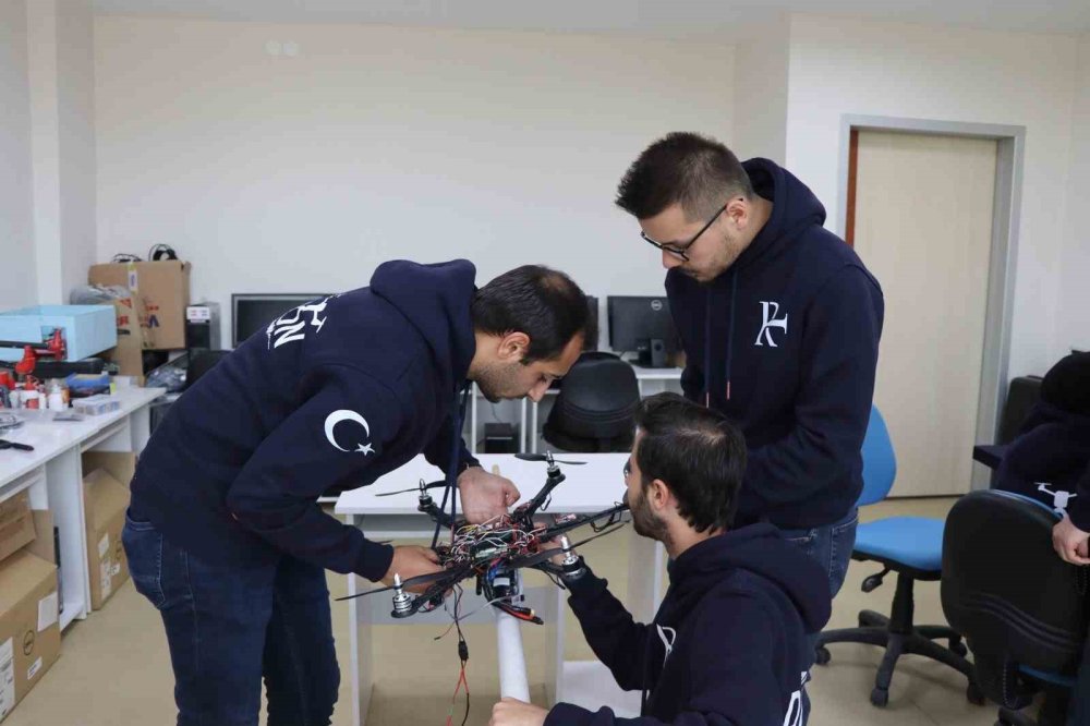 Erzurum'da gençlerin geliştirdiği dronle arama ve kurtarma daha kolaylaşacak