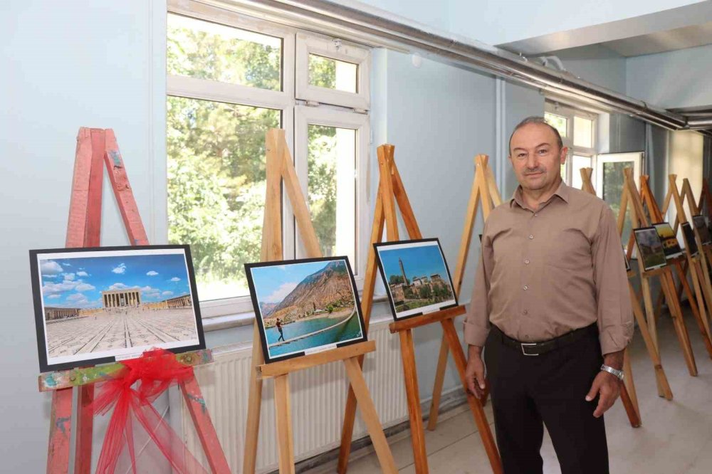 Erzurum'da öğretmenlerden "Fotoğraflarla Türkiye Mozaiği" sergisi