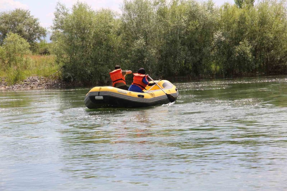 Muş'ta serinlemek için Murat Nehri’ne giren genç kayboldu