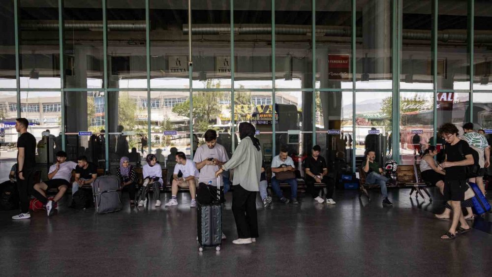 Biletler tükendi, günde bine yakın araç çıkış yapıyor