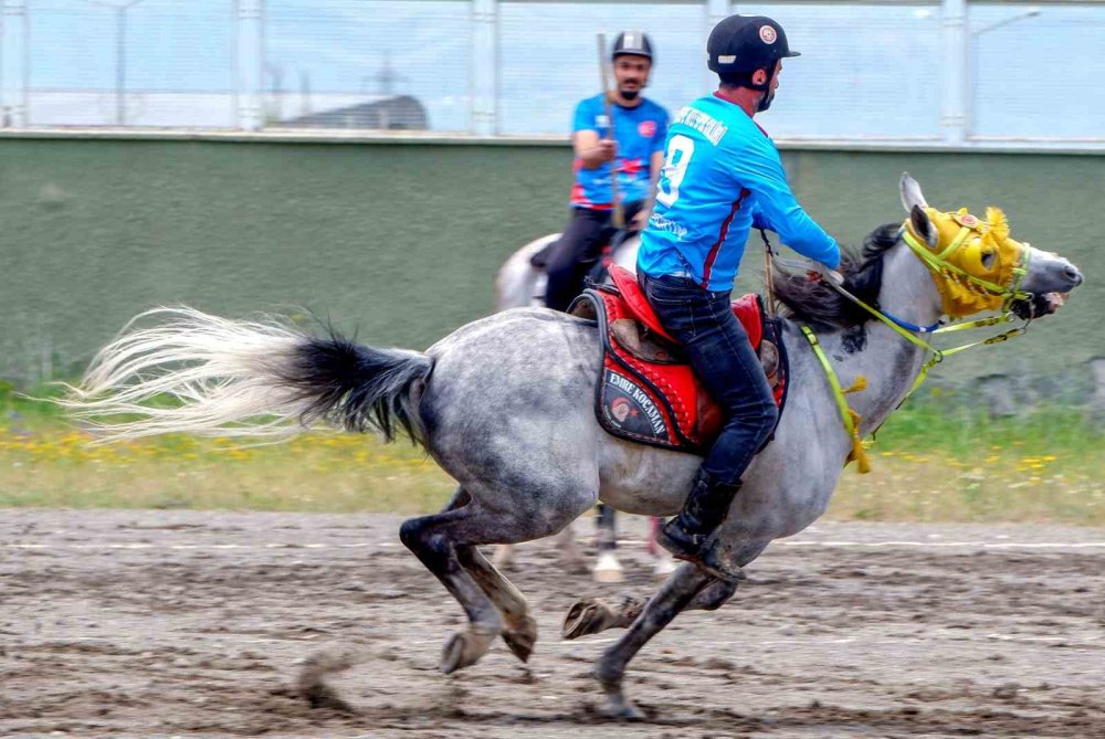 Erzurum’da Atasporu nefes kesti