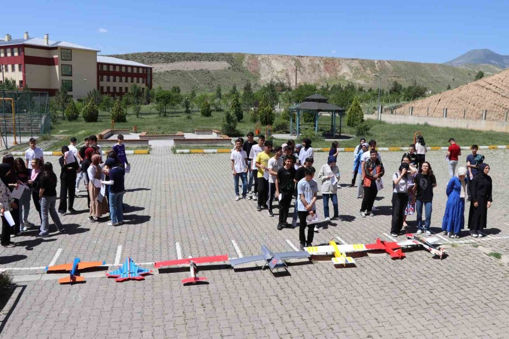 Erzurumlu öğrencilerin tek hayali Teknofest’te yarışmak