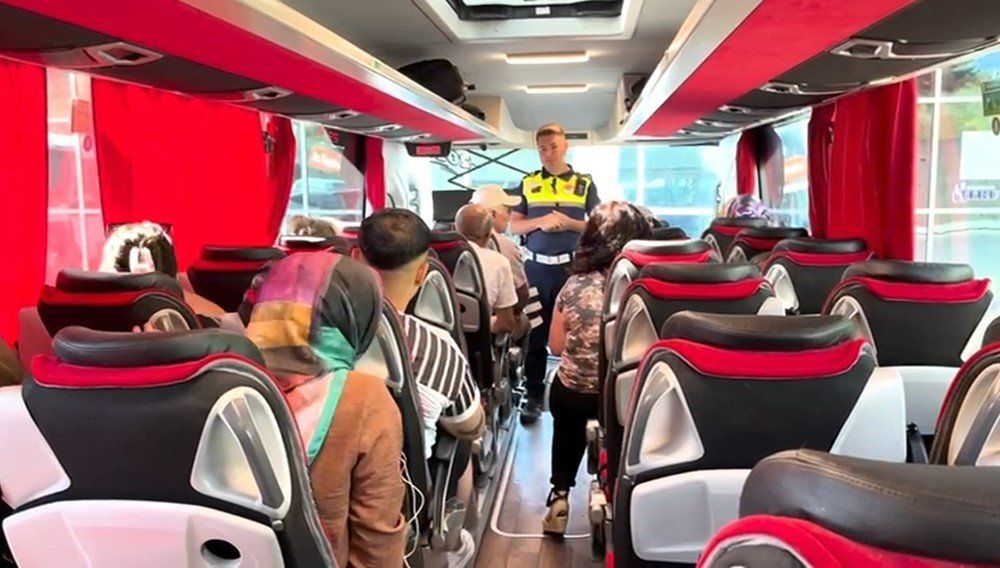 Bayram tatilindeki trafik kazalarında 68 kişi öldü, 9 bin 787 kişi yaralandı