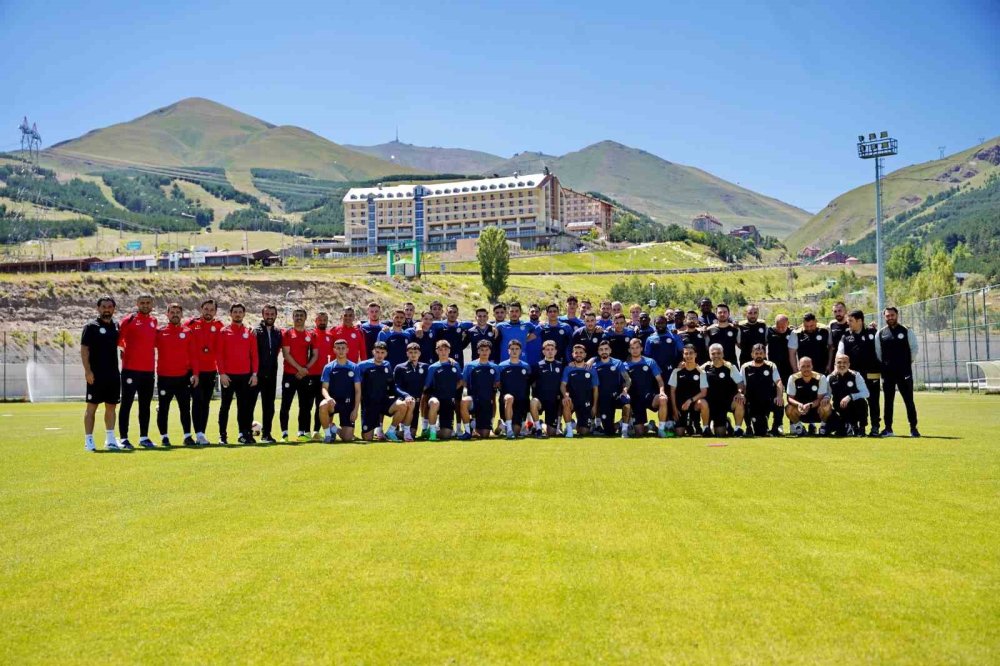 Çaykur Rizespor, Erzurum’da yeni sezon hazırlıklarına başladı