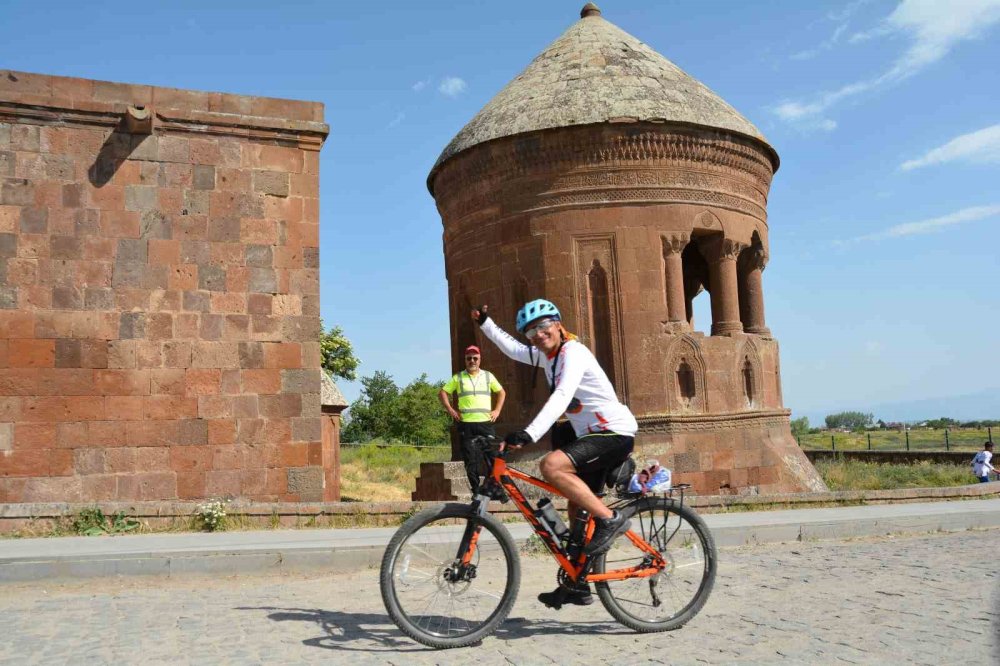 Nemrut’tan Nemrut’a bisiklet turu