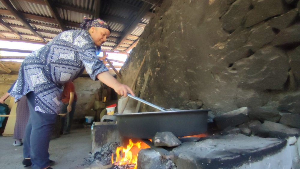 Erzurum’da dutun yolculuğu sürüyor