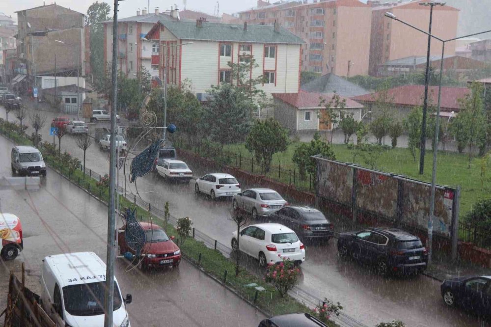 Erzurum Oltu’da sel felaketi