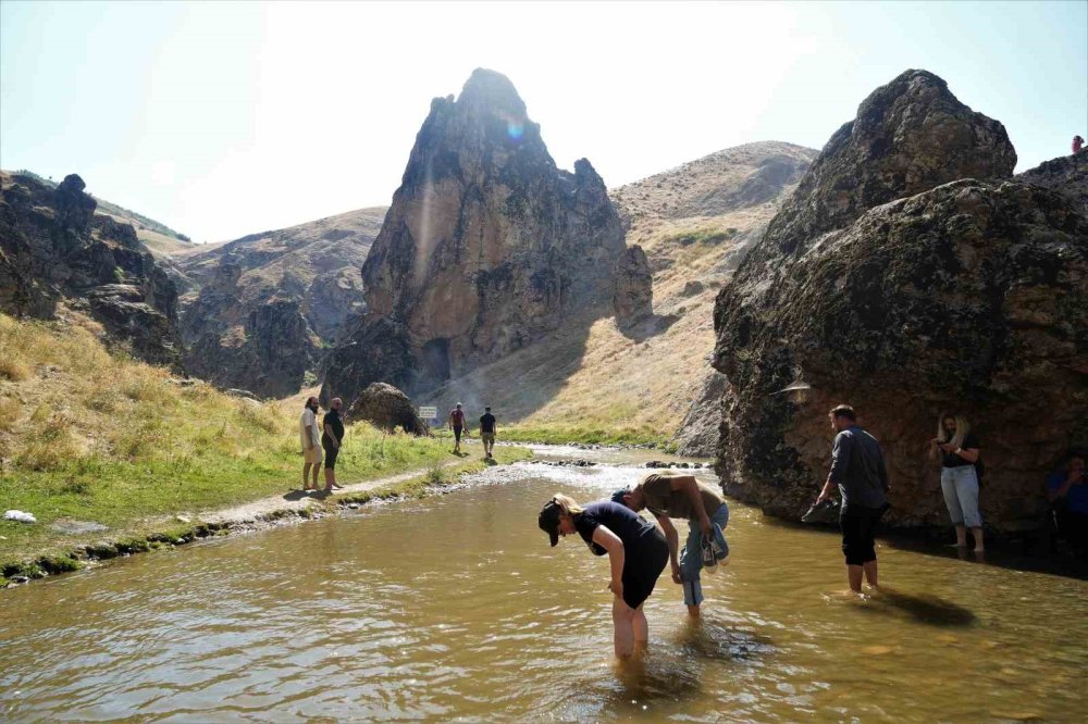 Muş’ta romantik komedi rüzgarı esecek