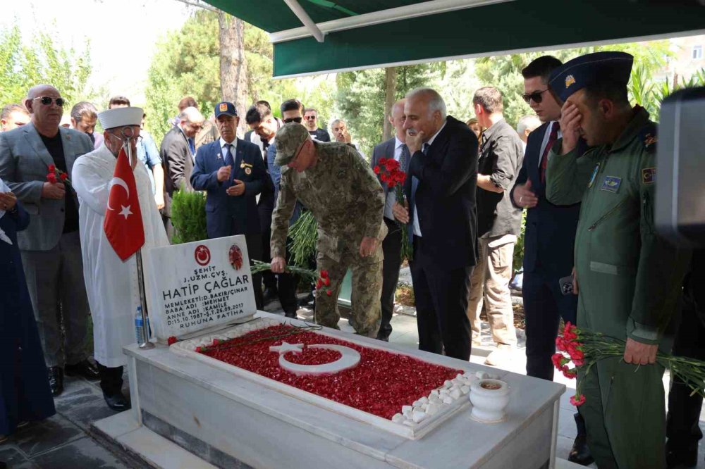 Diyarbakır’da 15 Temmuz Demokrasi ve Milli Birlik Günü etkinlikleri  başladı