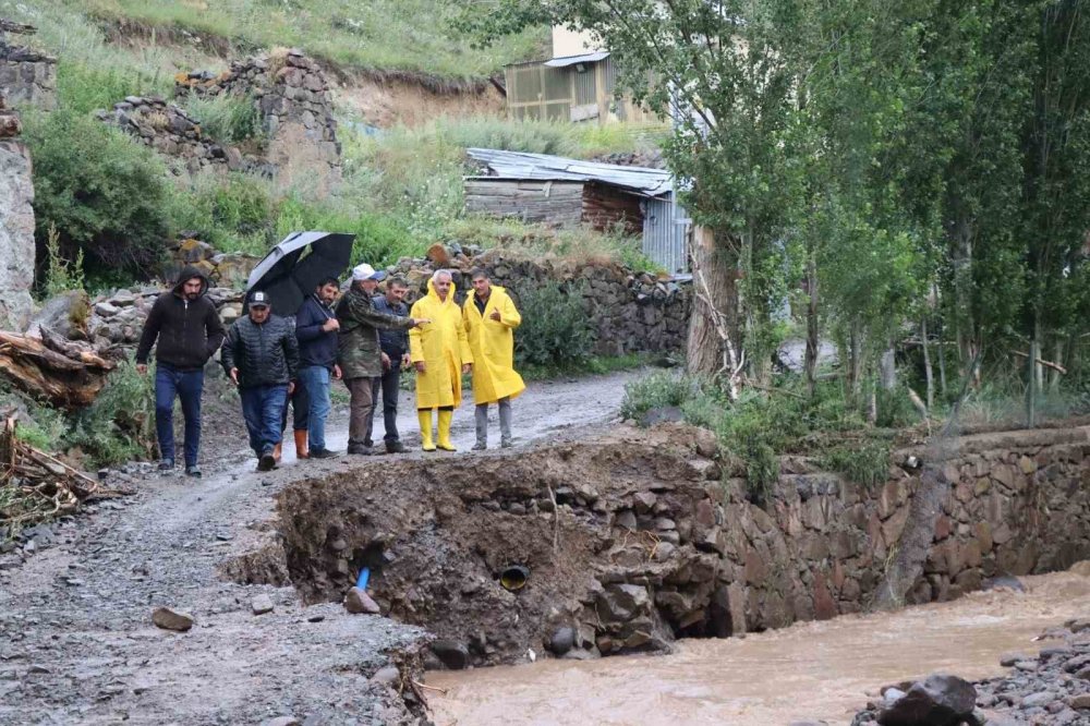 Erzurum Oltu’da sel felaketinin bilançosu ağır oldu