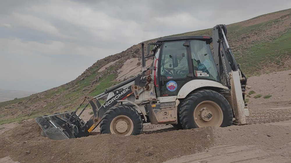 Süphan Dağı'na yol açma çalışması başlatıldı