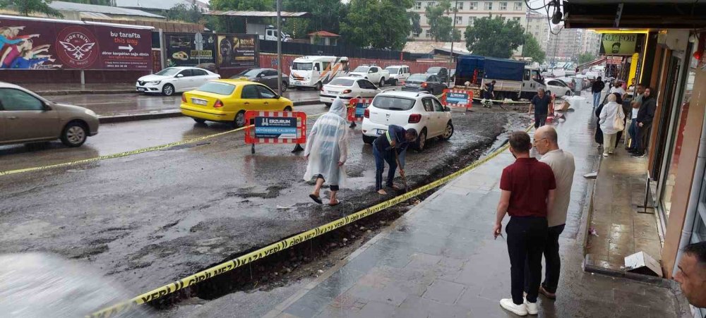 Erzurum’u sel aldı