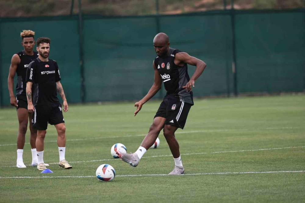 Beşiktaş, yeni sezon hazırlıklarını sürdürdü