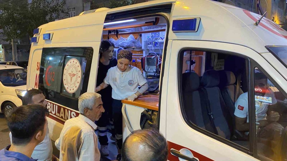 Diyarbakır’da kiracı ile mülk sahibi birbirine girdi: 3 yaralı