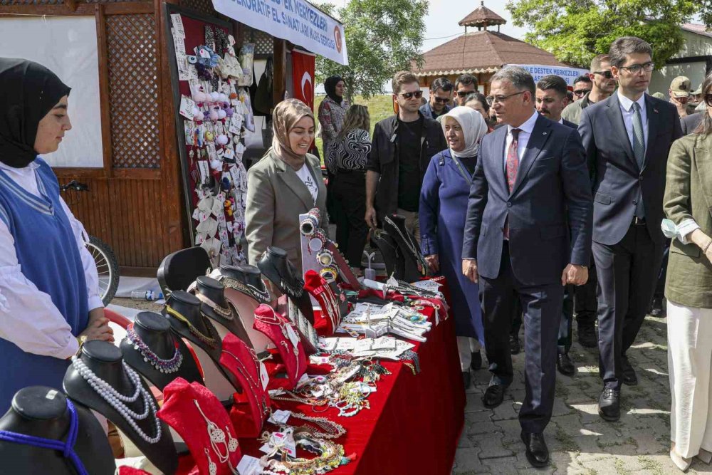 İnci Kefali Göçü Kültür ve Sanat Festivali yoğun ilgi gördü