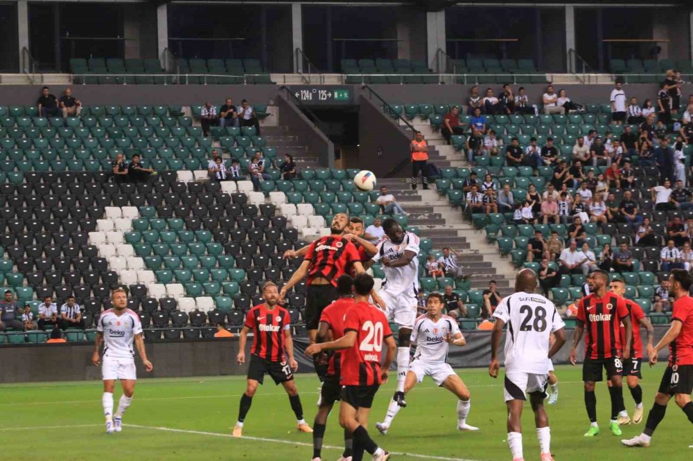 Beşiktaş galibiyete alıştı